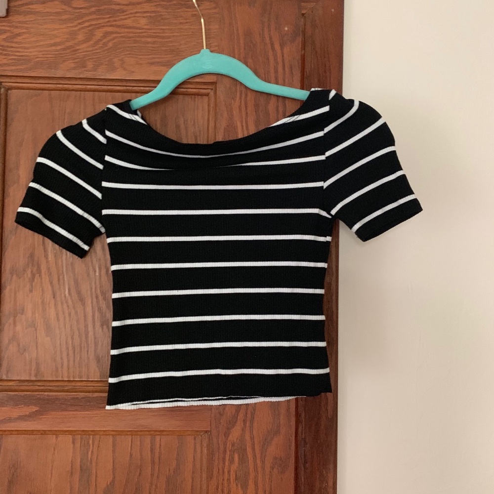Stretchy Striped Cropped Tee